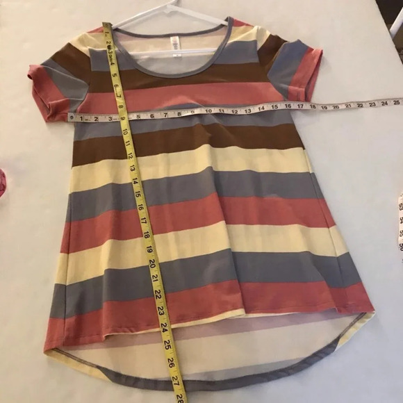 Lularoe Wide Striped Tunic T-shirt High Low Tee Womens Size XS Top Pink Blue EUC - Picture 3 of 6